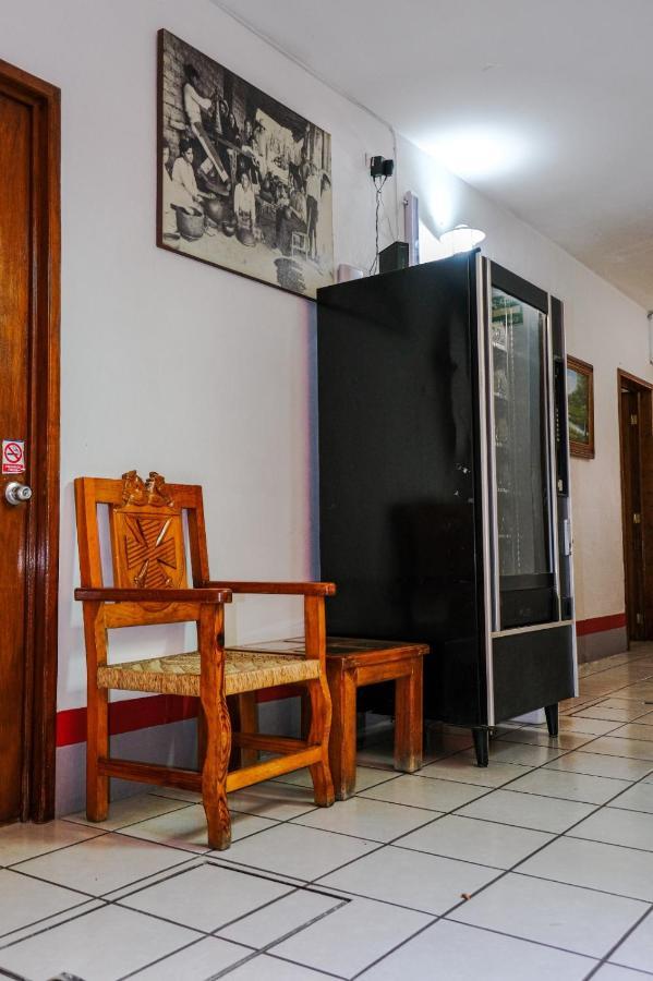 Hotel Posada El Cid Oaxaca Экстерьер фото