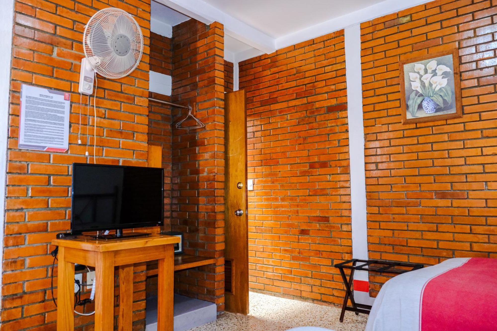Hotel Posada El Cid Oaxaca Экстерьер фото